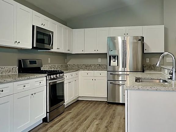 5th image of 5291 Grande Palm Cir