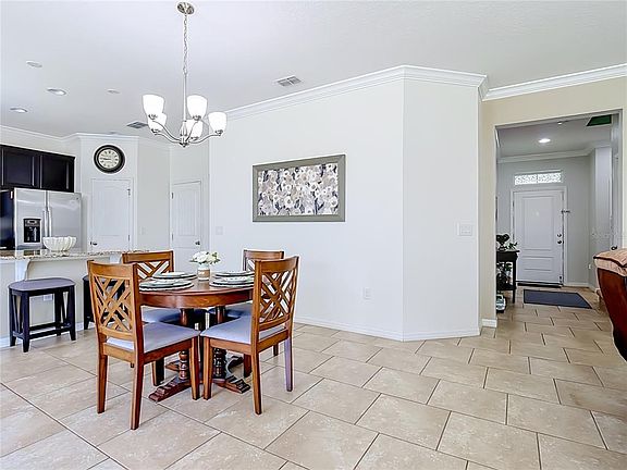 5th image of 1553 Caterpillar St