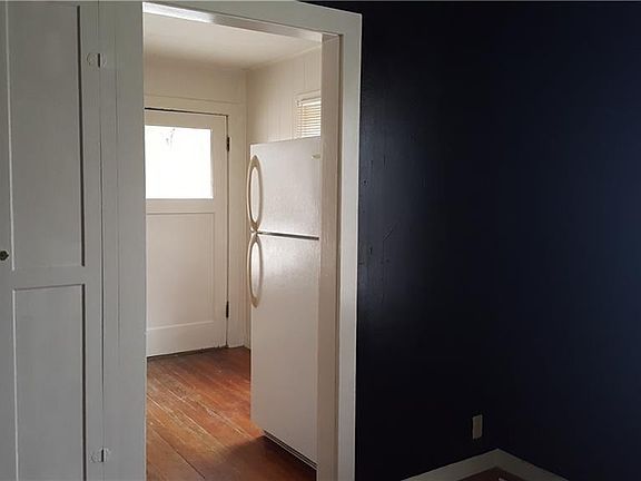 4th image of 479 S Guenther Ave