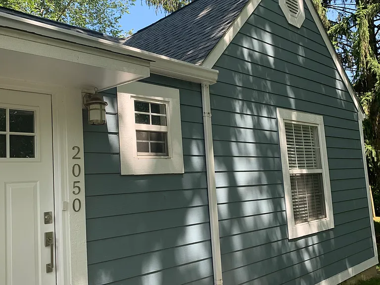 2050 Wycliffe Ave — Photo 17