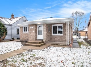 837 Huey St, South Bend, IN 46628