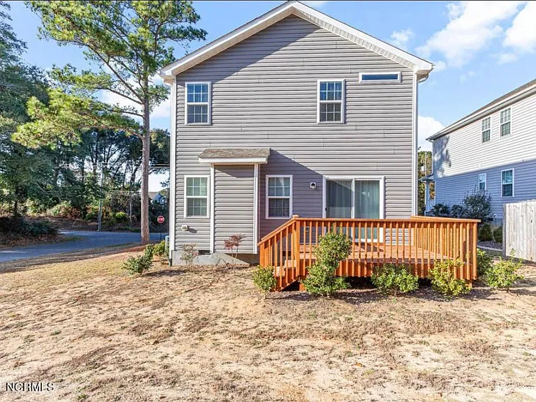 301 N Saylor St — Photo 20
