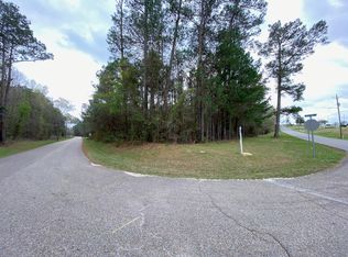 2812 Lakeview Rd, Hattiesburg, MS 39401