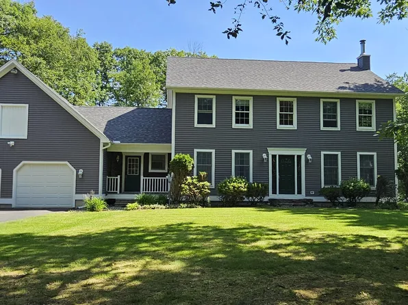18 Dollis Avenue, Vassalboro, ME 04989