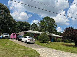 1107 Golden Meadow Dr, Riverdale, GA 30296