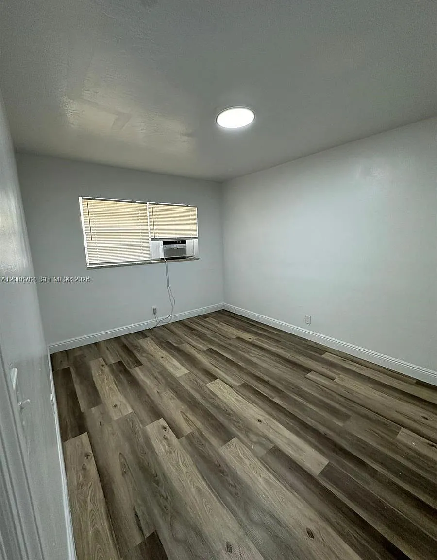 1 bed, 1.0 bath, $1,550 — Photo 2