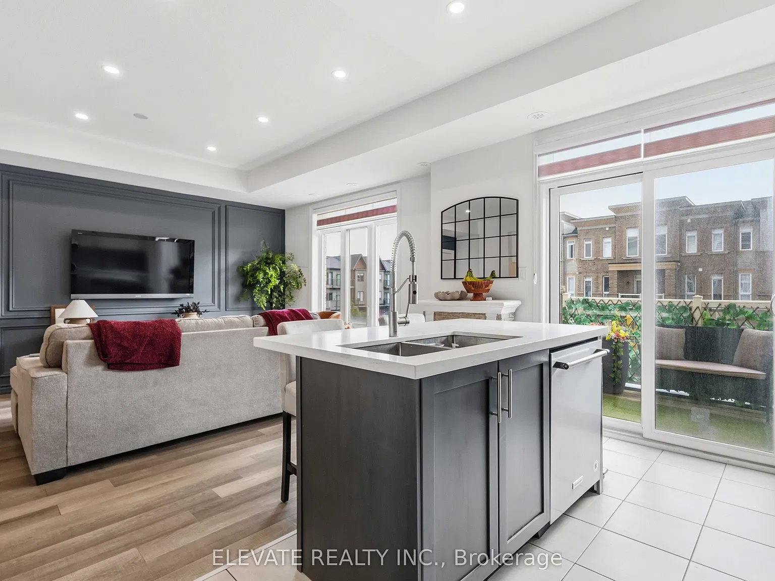 3 bed, $2,750 — Photo 2