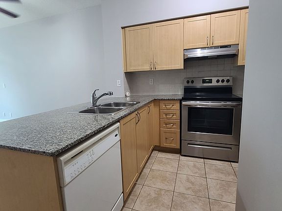 5th image of 55 S Town Centre Blvd Unit 105
