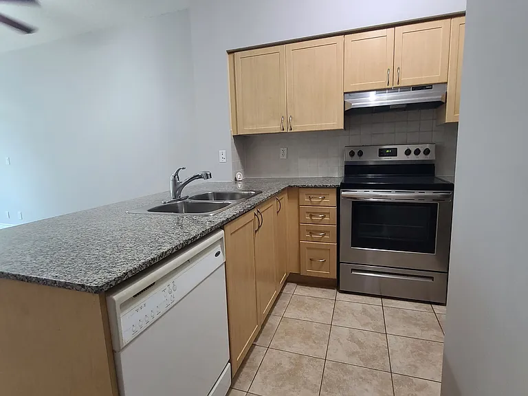 55 S Town Centre Blvd #105 — Photo 5