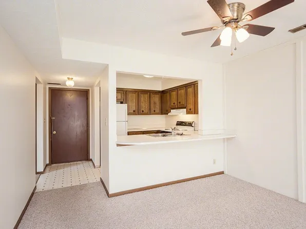 4411 Colfax Cir, Lincoln, NE 68504