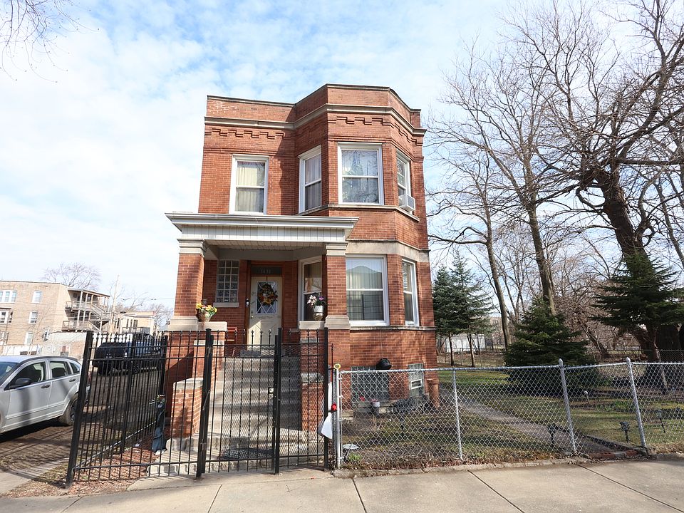 1st image of 1418 E 69th Pl