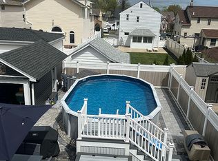 349 Sussex Rd, Wood Ridge, NJ 07075