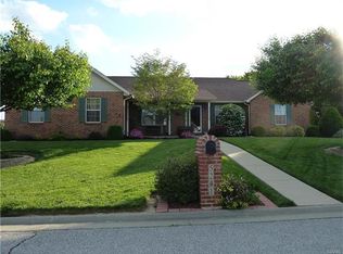 5241 Saluki Dr, Fairview Heights, IL 62208