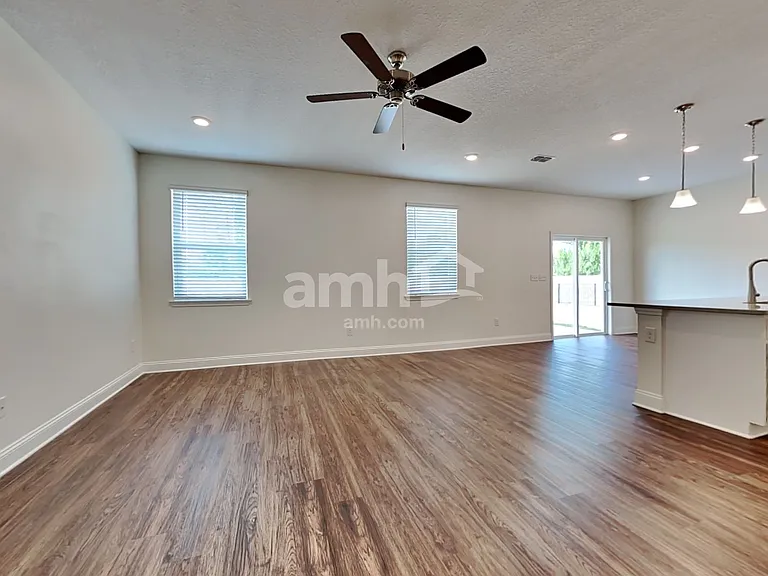 215 Onate Cir — Photo 7