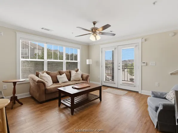 1725 Harvey Mitchell Pkwy S APT 1830, College Station, TX 77840