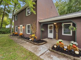 5 Huntwood Drive, Clifton Park, NY 12065