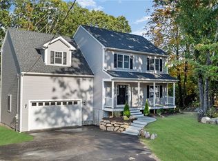 465 Old River Rd, Lincoln, RI 02838