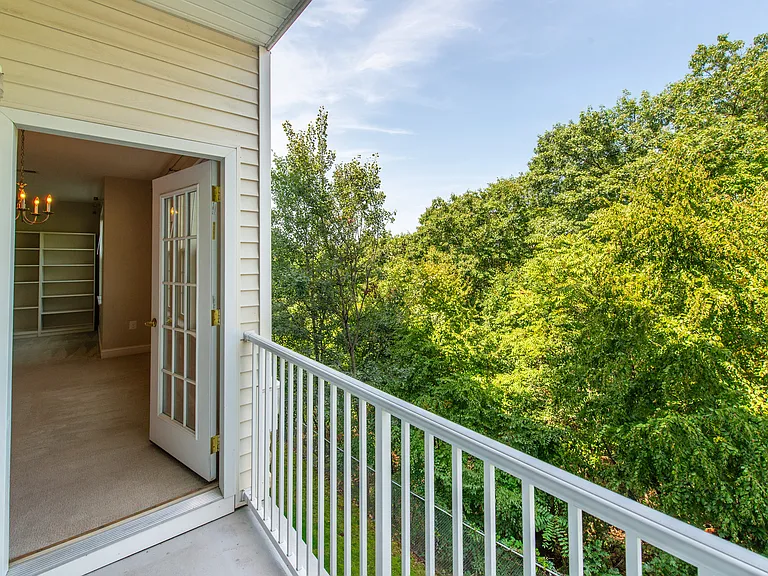 4211 Ramapo Ct — Photo 20