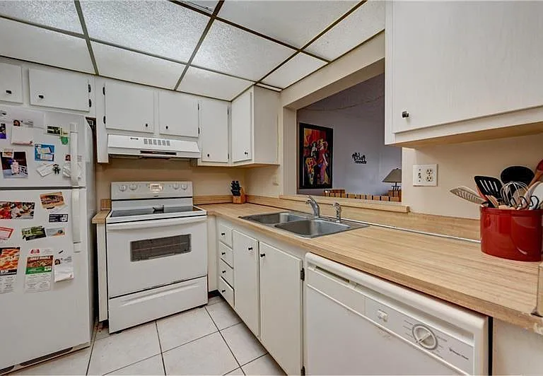 4150 NW 90th Ave #202 — Photo 7
