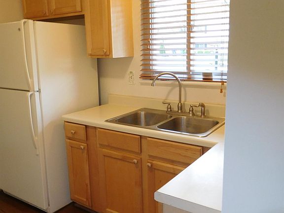 4th image of 125 Brandenberg Dr