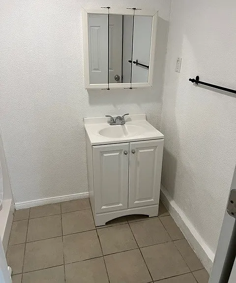 529 Hibiscus Ct #1 — Photo 6
