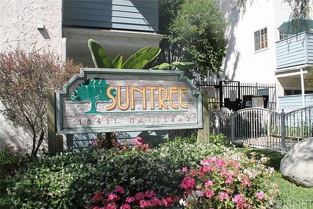 1st image of 18411 Hatteras St Unit 203