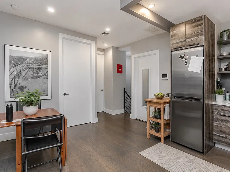 412 Menahan St #3 — Photo 5