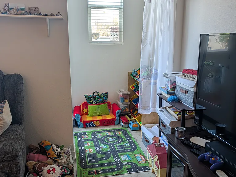 Extra space for kid's play area