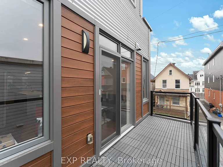 9 Anderson St — Photo 4