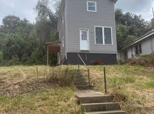 627 Bennett St, Bridgeport, OH 43912