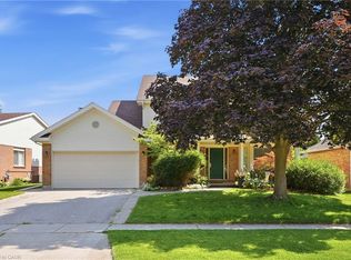 46 Devils Creek Dr, Cambridge, ON N1S 4Y3
