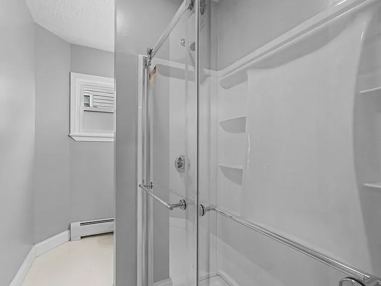 92 Ballard St #3 — Photo 3