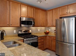 42594 Cardinal Trace Ter, Ashburn, VA 20148