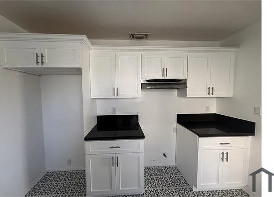 2096 S Harvard Blvd #3 — Photo 20