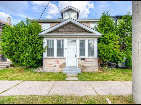 93 Water St S #B, Cambridge, ON N1R 3E1