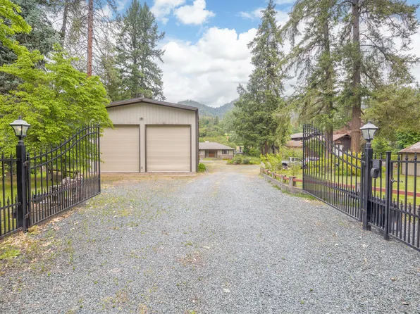 3840 Almar Rd, Grants Pass, OR 97527