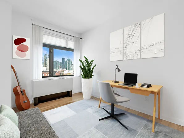 11-02 49th Avenue image 6 of 27