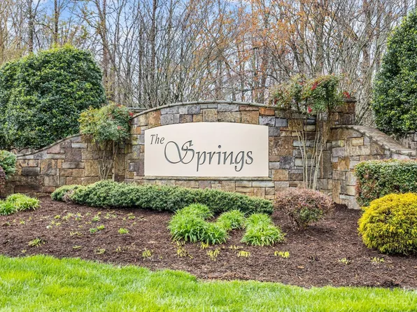 218 Rocky Cove Ln, Denton, NC 27239