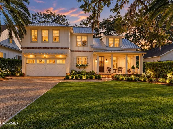 1030 Village Oaks Ln, Saint Simons Island, GA 31522