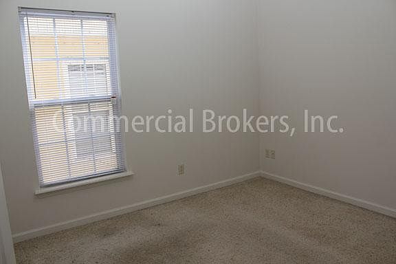 4th image of 104 S 3rd St APT 205