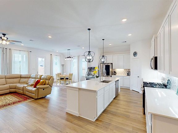 2nd image of 14914 Calluna Heather Ln