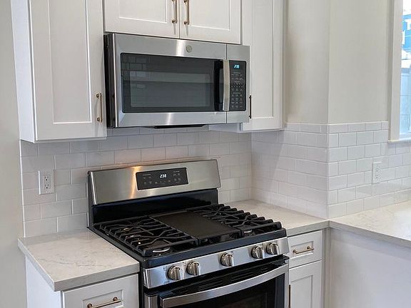 3rd image of 2791 Greenwich St APT 5