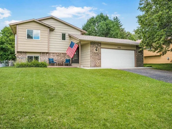 9162 Kirkwood Ln N, Maple Grove, MN 55369