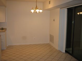 2200 Castle Rock Sq APT 2B, Reston, VA 20191