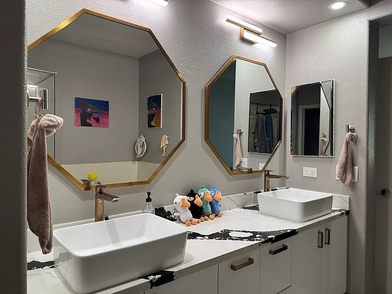 600 S Abel St #220 — Photo 6