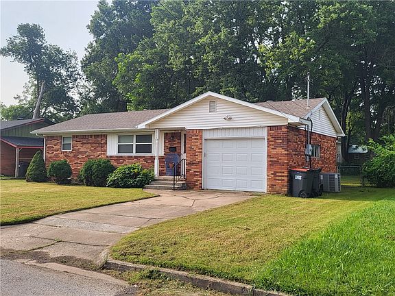 3rd image of 1713 Sisco Ave