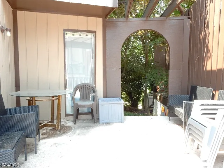 51 Edinborough Ct — Photo 23