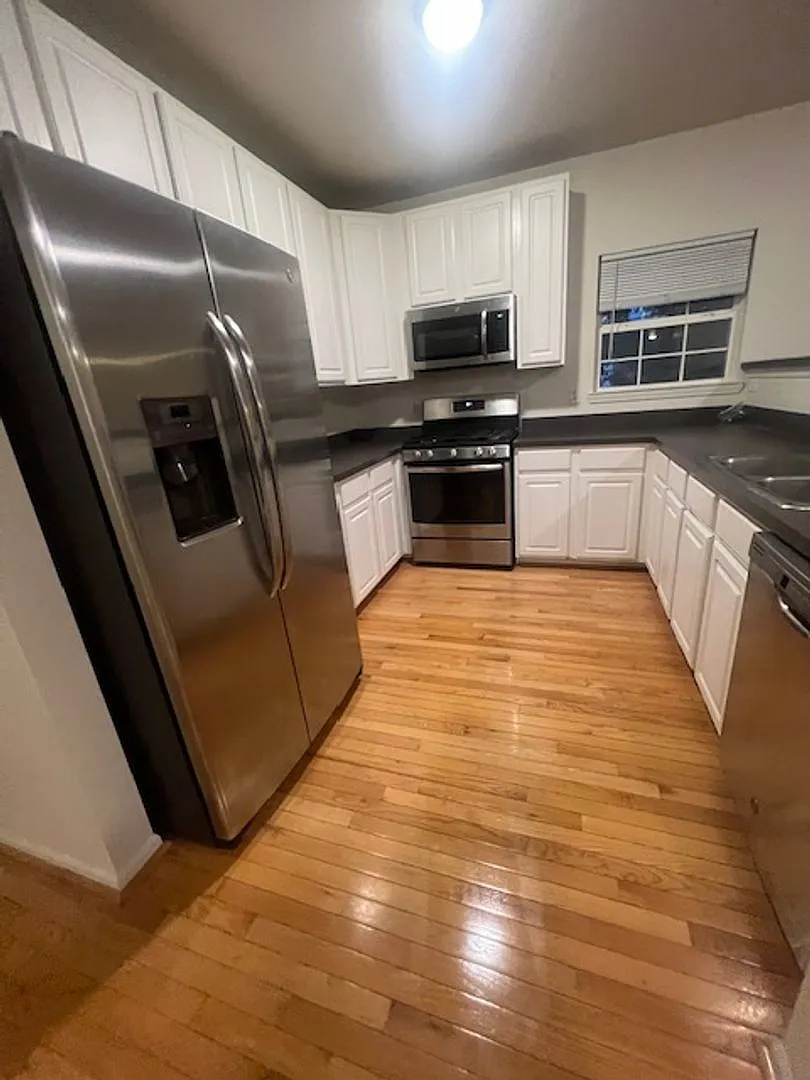 1053 Maiden Lane — Photo 3