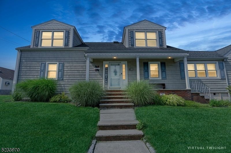 1st image of 11 Laurel Ct