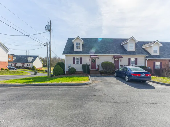 400 Hallbrook Dr #17, Johnson City, TN 37615